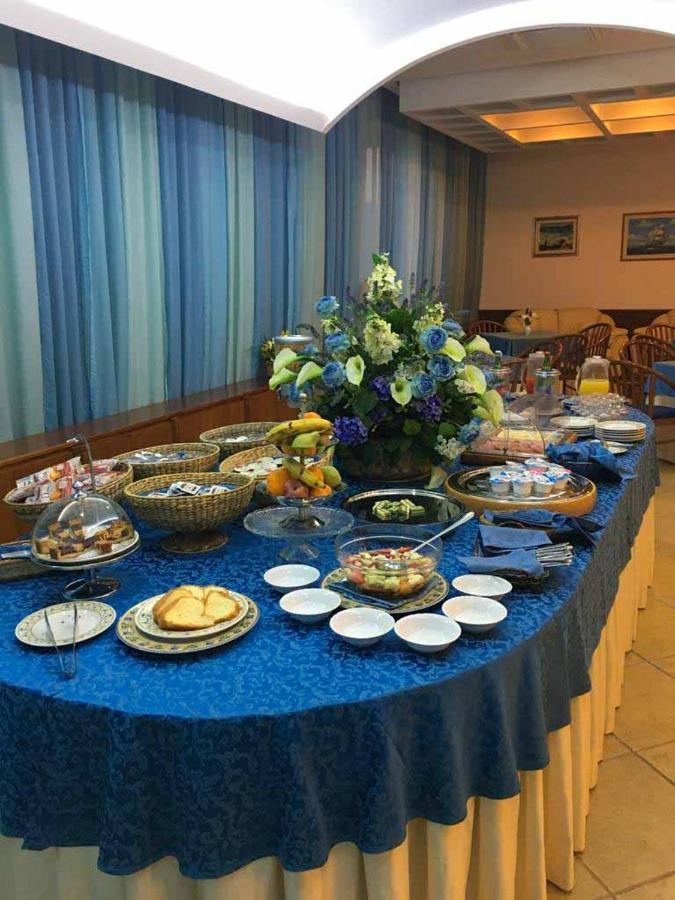 Hotel Maddaloni 투피노 외부 사진